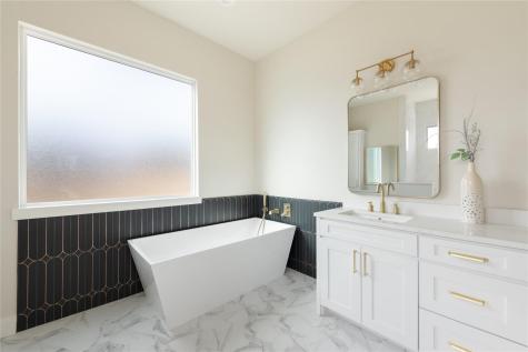 18213 Gregg Bluff Road Jonestown TX 78645