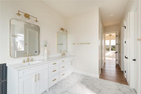 18213 Gregg Bluff Road Jonestown TX 78645