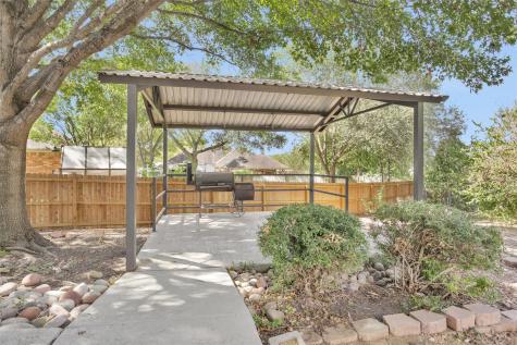1906 Round Table New Braunfels TX 78130