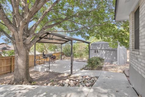 1906 Round Table New Braunfels TX 78130