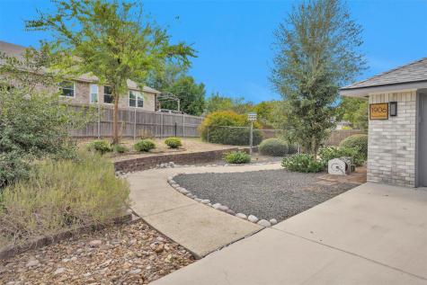 1906 Round Table New Braunfels TX 78130