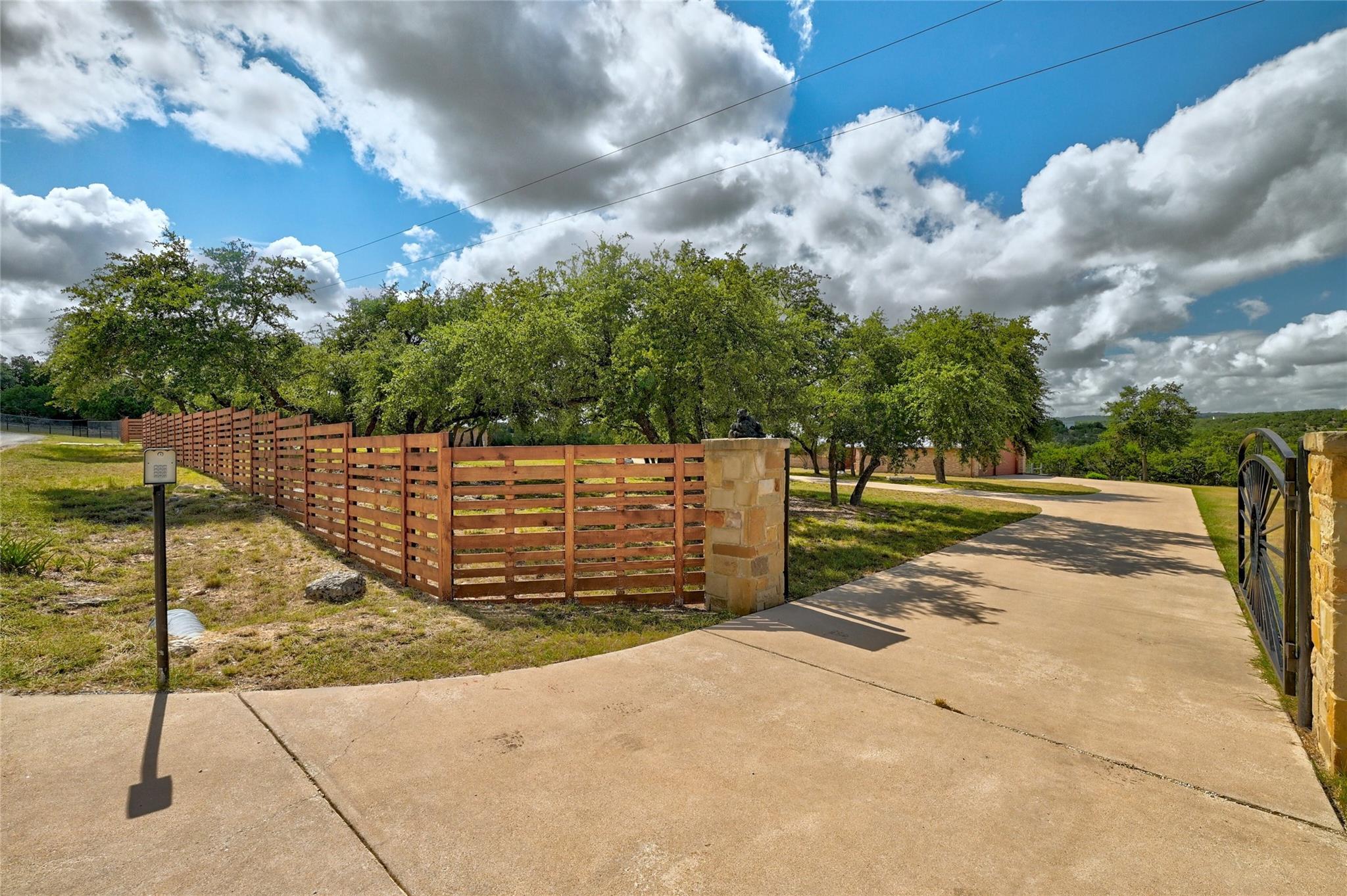 300 Sycamore Valley Road Dripping Springs TX 78620