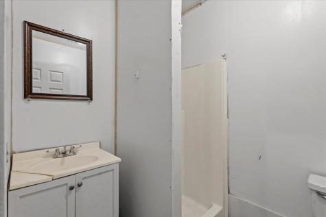 5612 Hwy 71 E Smithville TX 78957