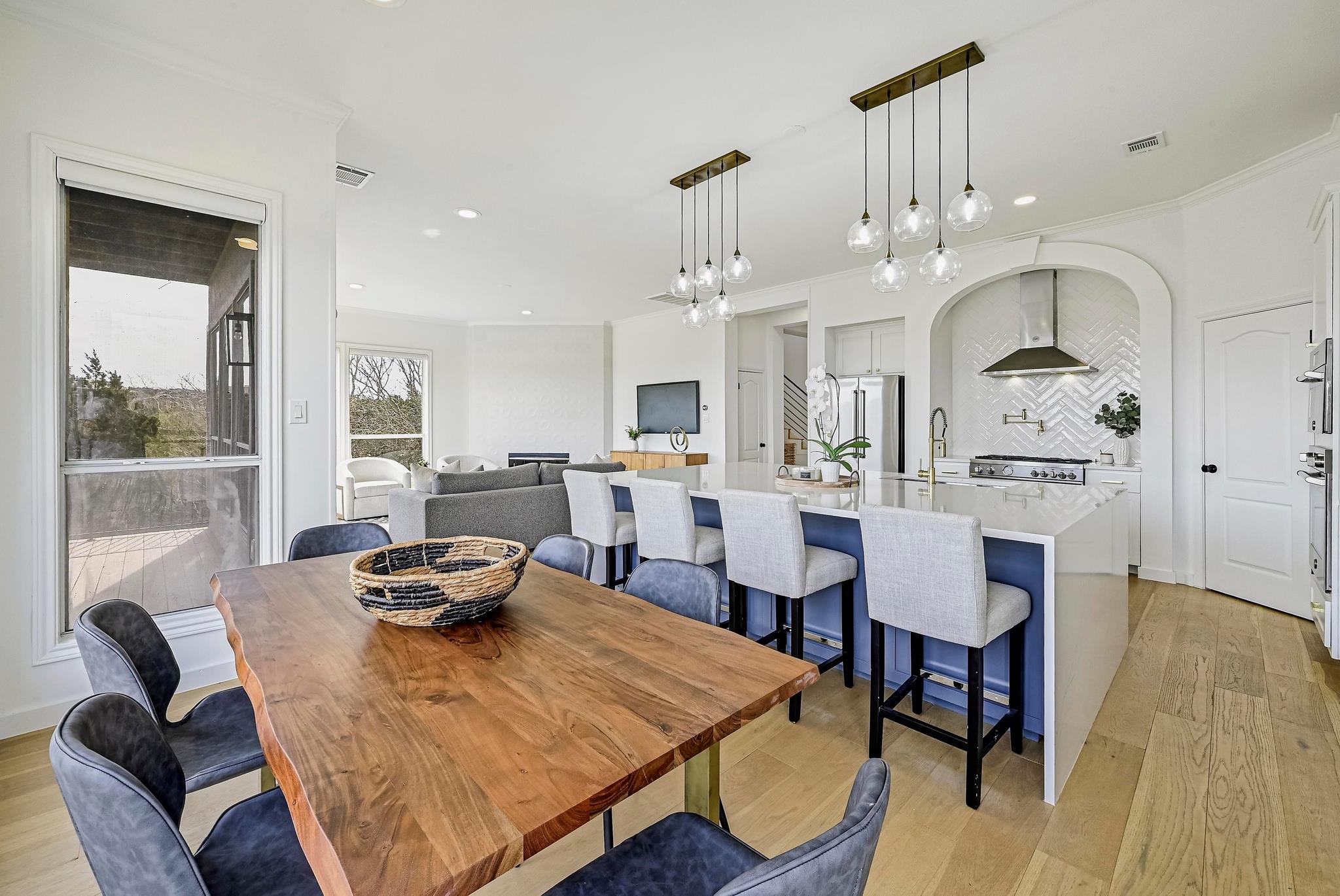 5000 Valburn Court Austin TX 78731