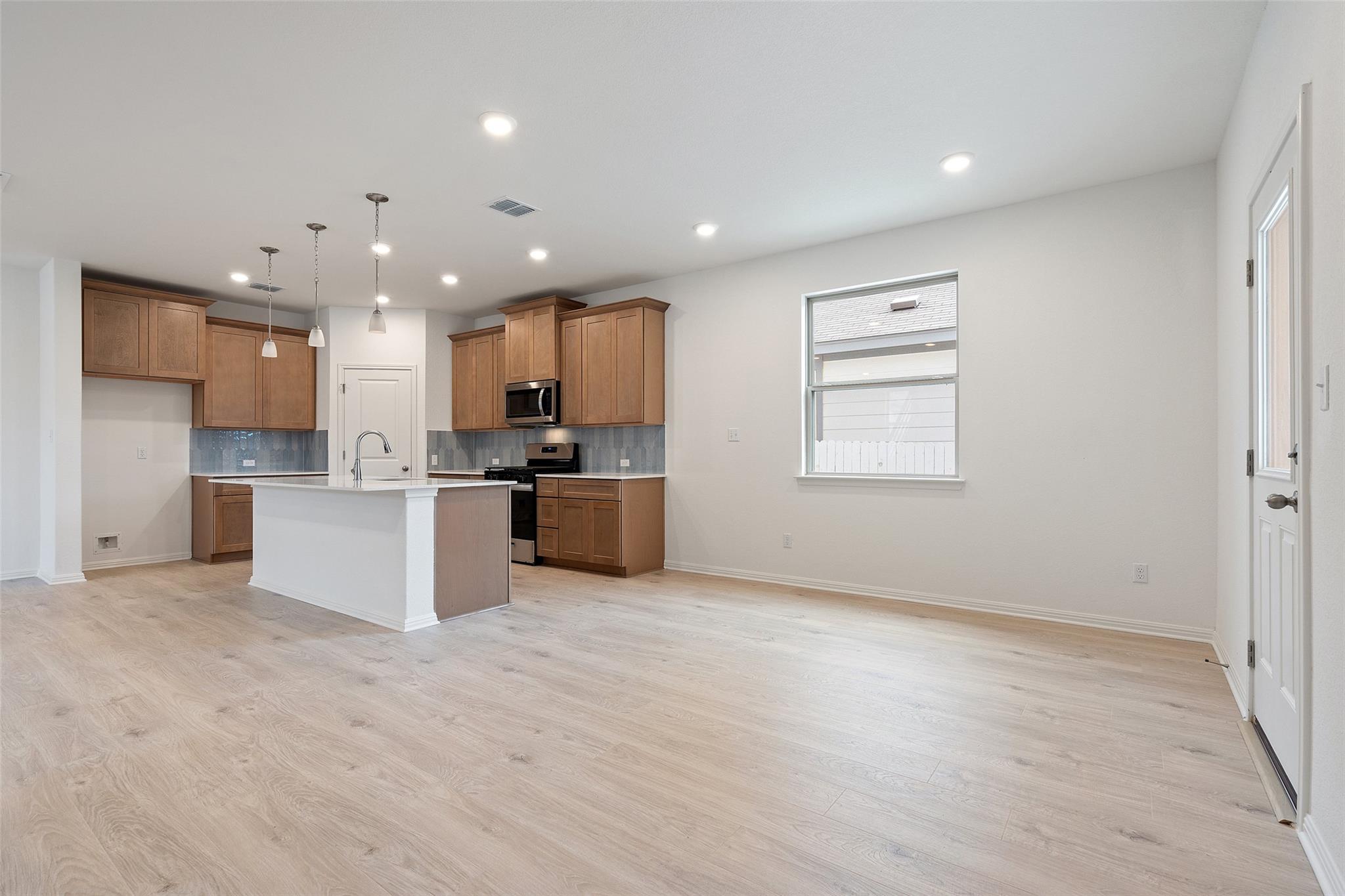 348 Glocken Lane Kyle TX 78640