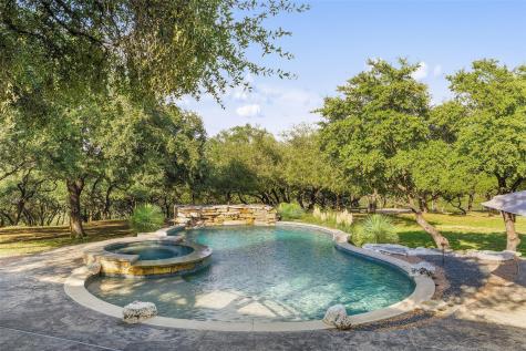 2412 Bee Creek Road Spicewood TX 78669