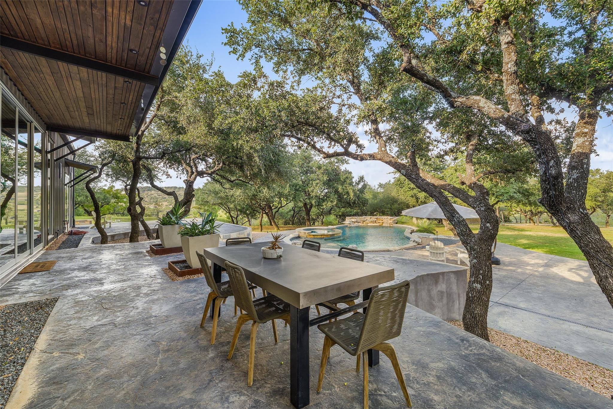 2412 Bee Creek Road Spicewood TX 78669
