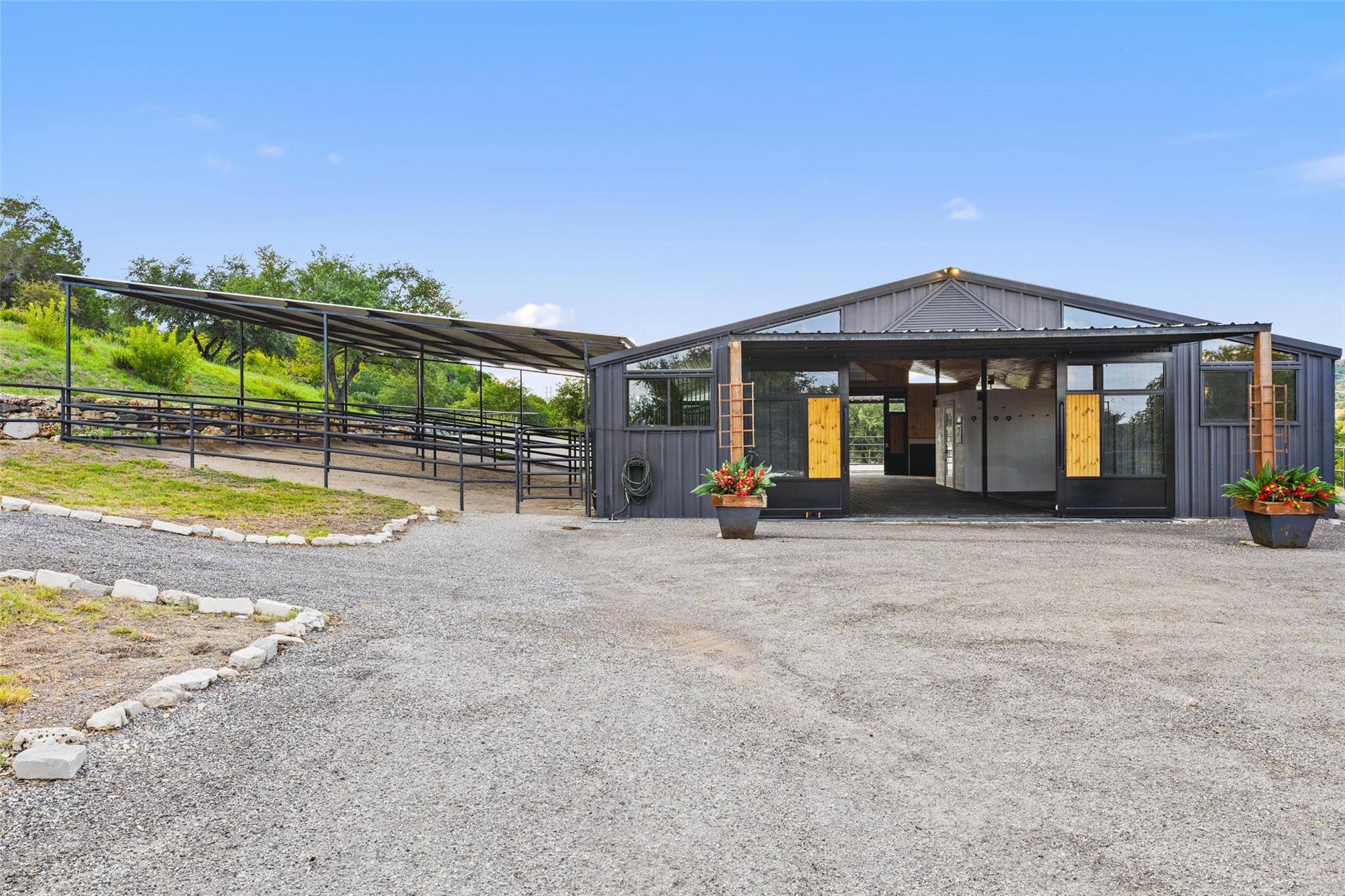 2412 Bee Creek Road Spicewood TX 78669