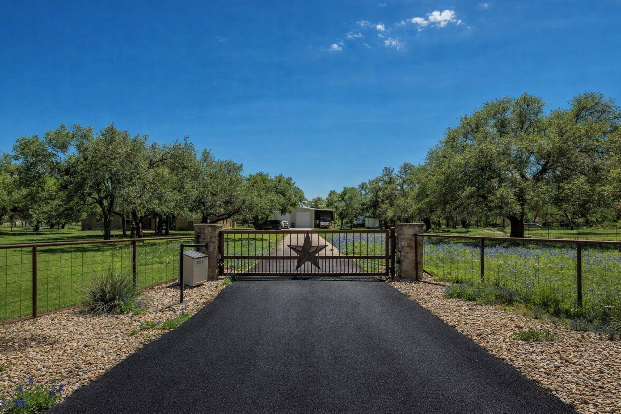 30201 Live Oak Trail Georgetown TX 78633