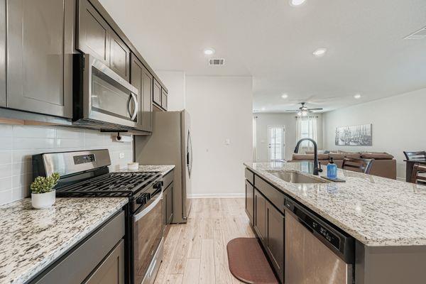 148 Gullivers Drive Elgin TX 78621
