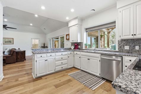 27030 Masters Parkway Spicewood TX 78669