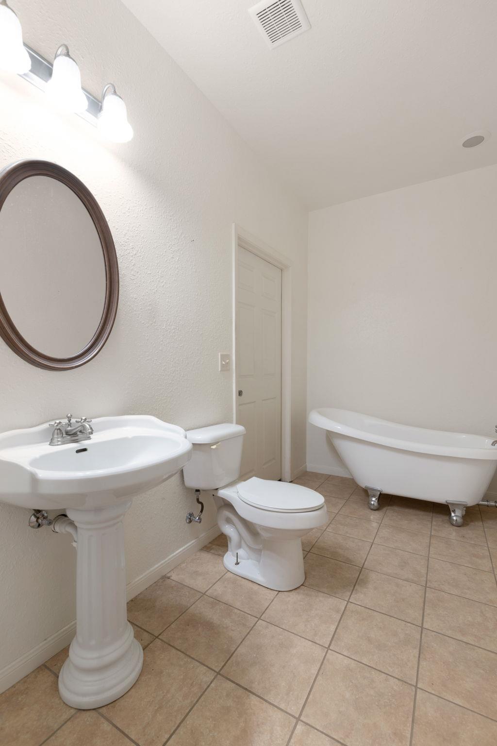 2207 Boxwood Circle Kingsland TX 78639