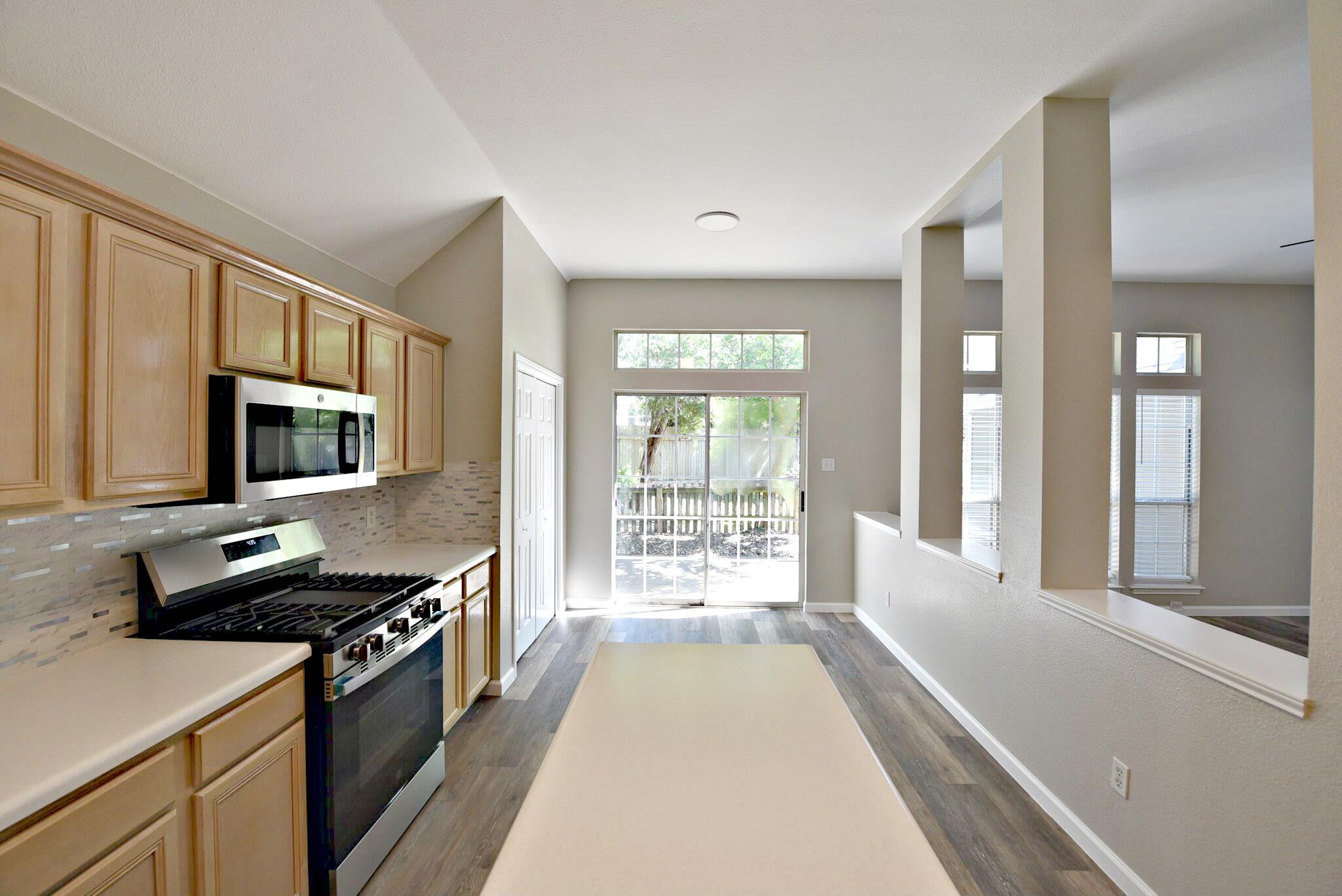1809 Bent Oak Cove Leander TX 78641
