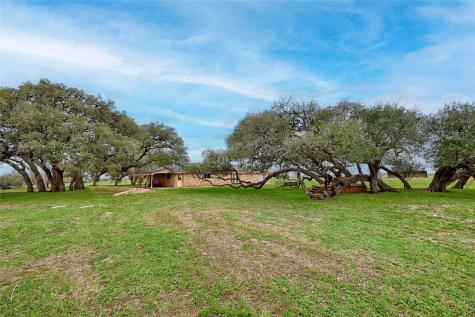 341 County Road 233 Road Hallettsville TX 77964