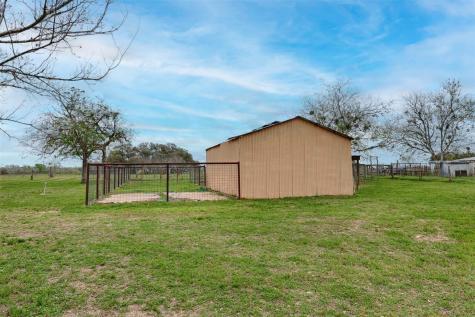 341 County Road 233 Road Hallettsville TX 77964