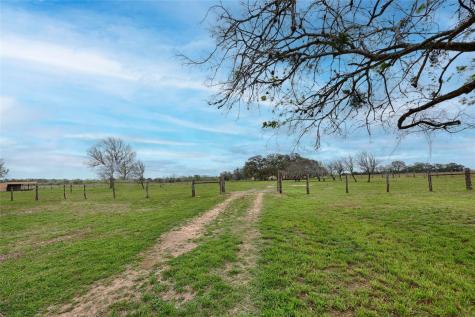 341 County Road 233 Road Hallettsville TX 77964