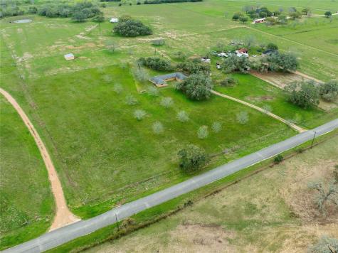 341 County Road 233 Road Hallettsville TX 77964