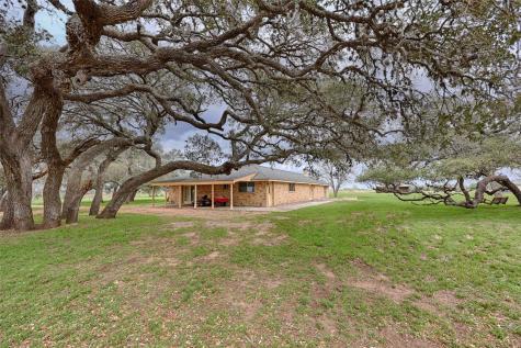 341 County Road 233 Road Hallettsville TX 77964