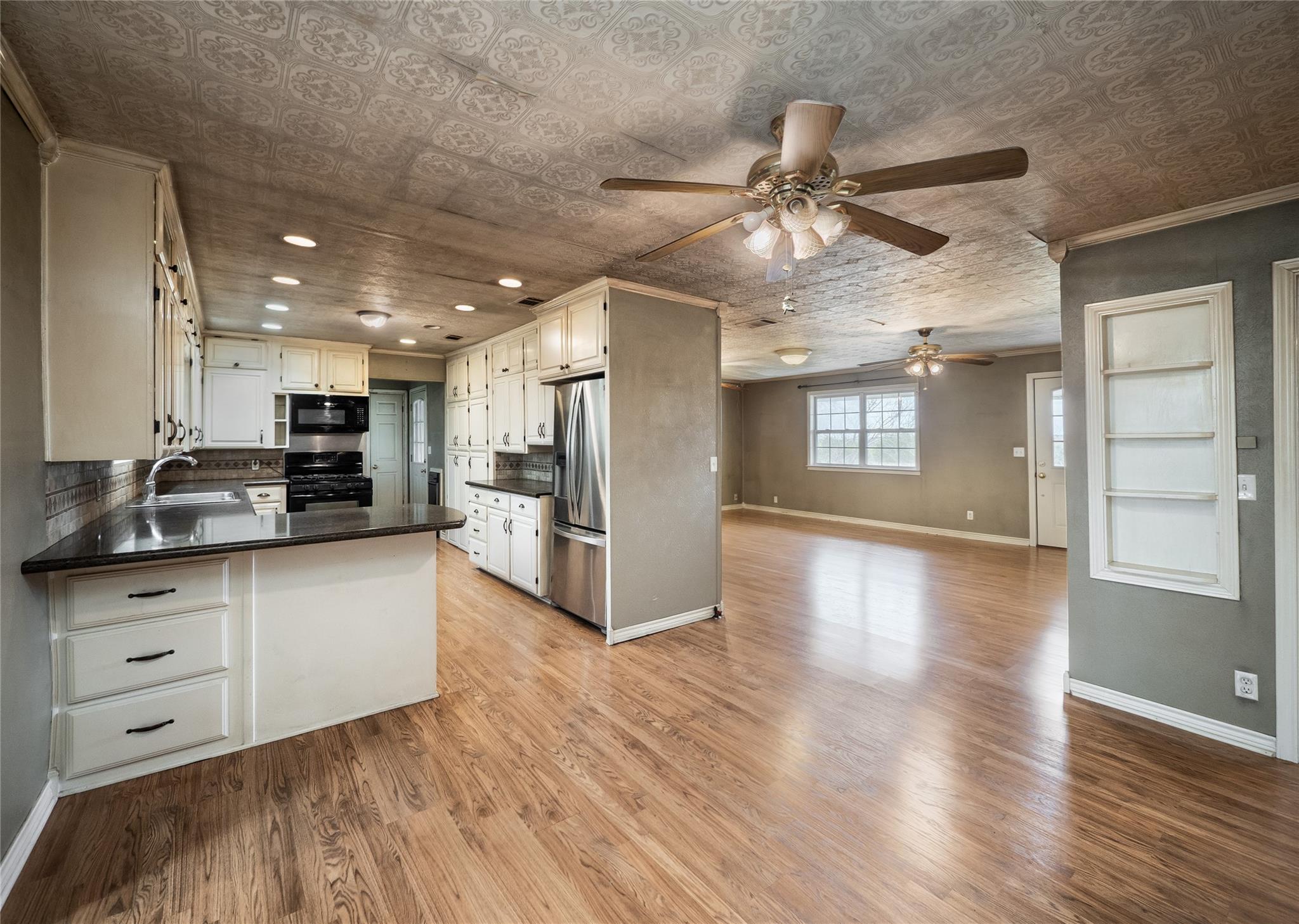 1350 County Road 414 Jonesboro TX 76538