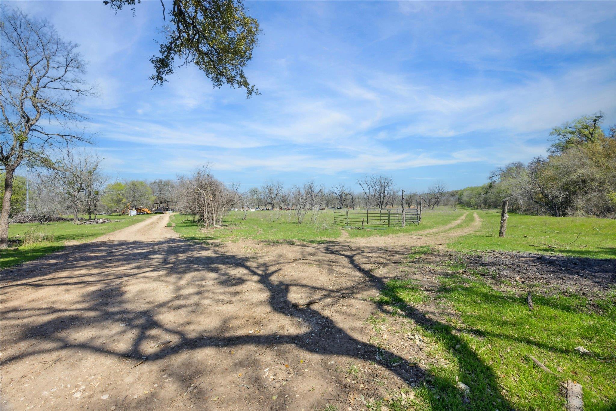 4975 E Highway 71 Highway E Del Valle TX 78617