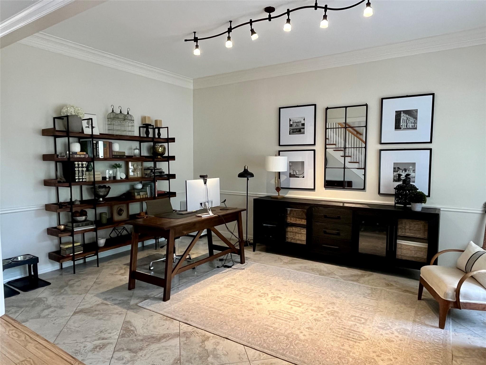 1733 Canonero Drive Austin TX 78746