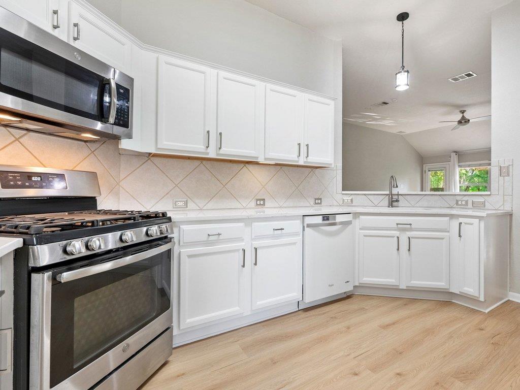 1201 Ridgewood Drive Leander TX 78641