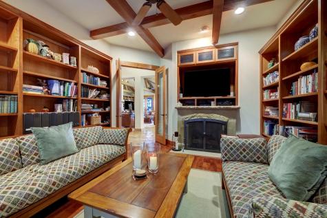 19586 Sandcastle Drive Spicewood TX 78669