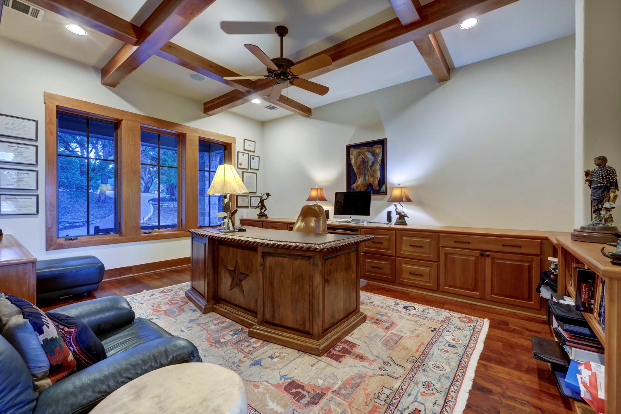 19586 Sandcastle Drive Spicewood TX 78669