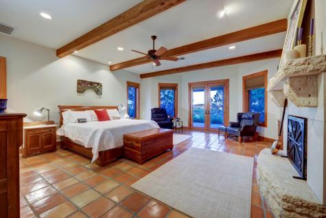 19586 Sandcastle Drive Spicewood TX 78669