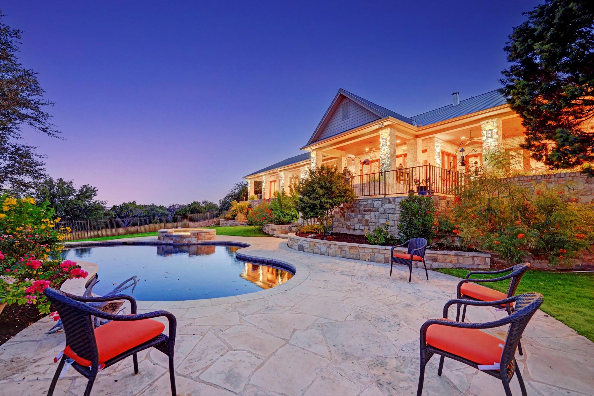 19586 Sandcastle Drive Spicewood TX 78669