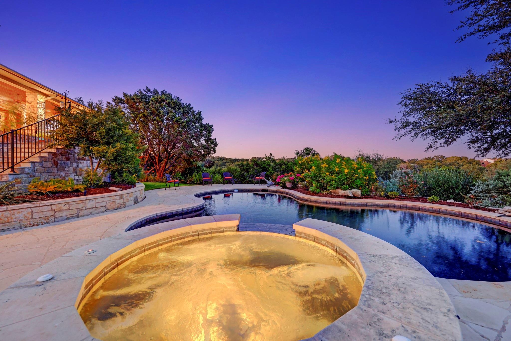 19586 Sandcastle Drive Spicewood TX 78669