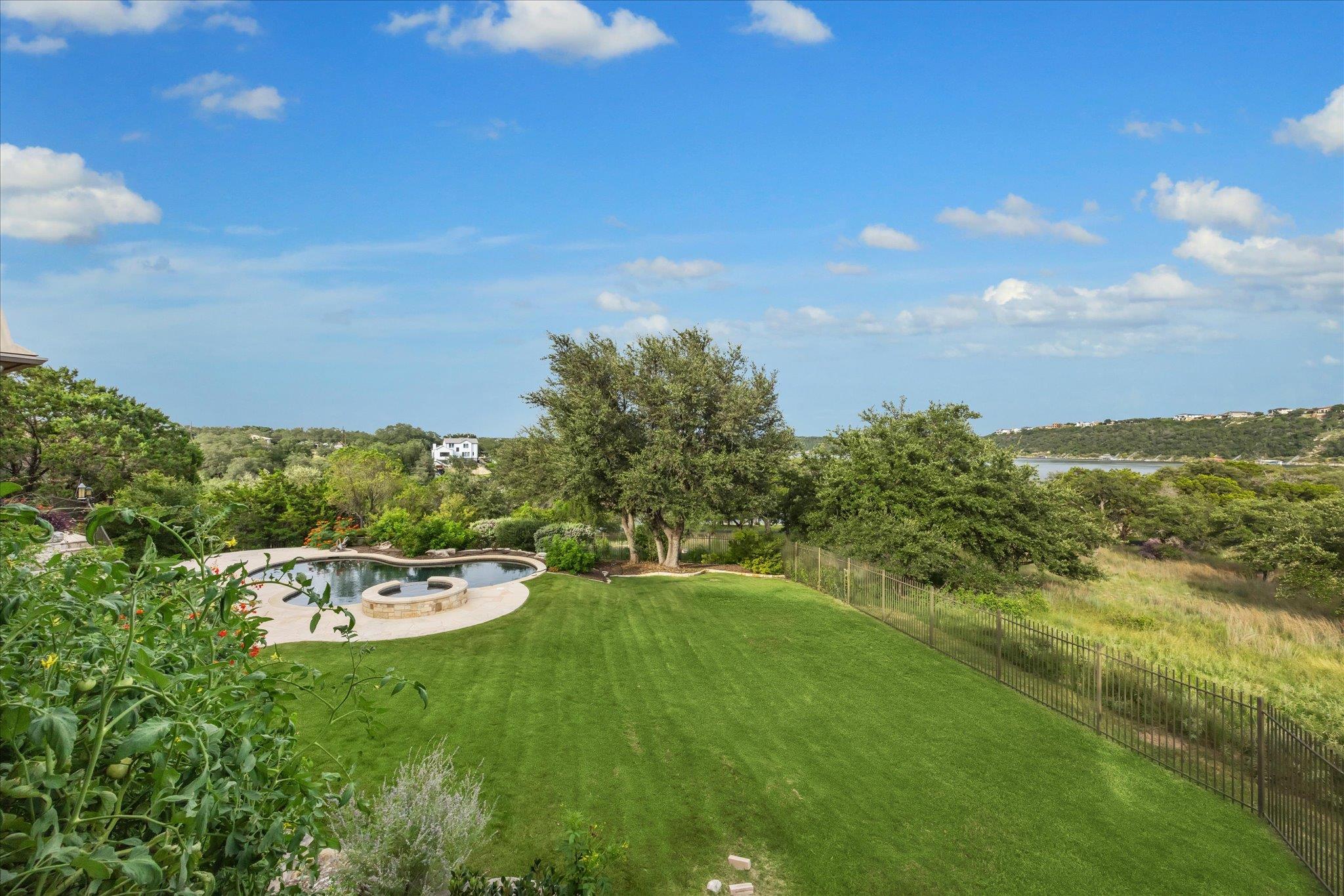19586 Sandcastle Drive Spicewood TX 78669