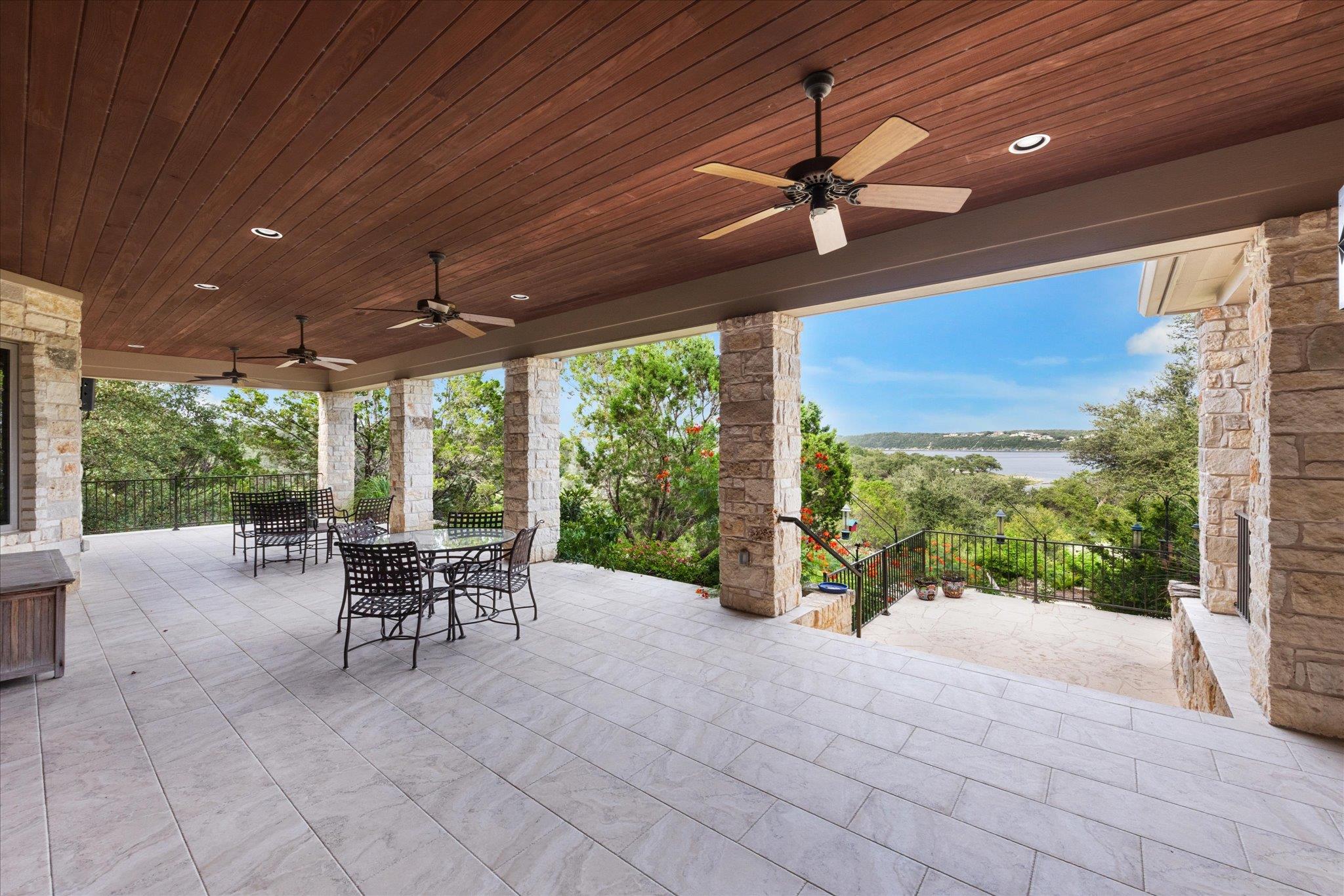 19586 Sandcastle Drive Spicewood TX 78669
