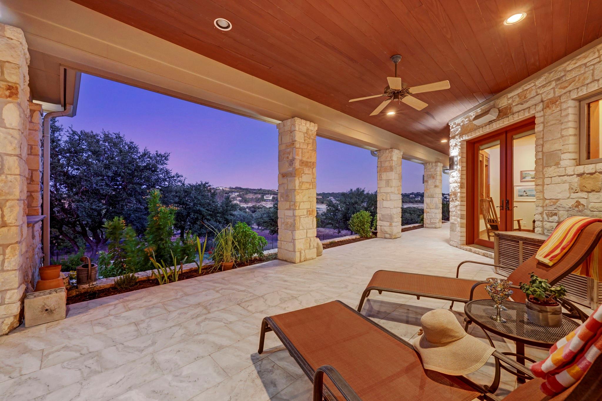 19586 Sandcastle Drive Spicewood TX 78669
