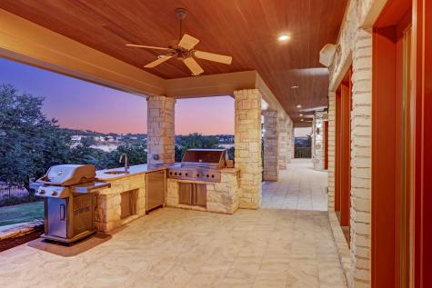 19586 Sandcastle Drive Spicewood TX 78669