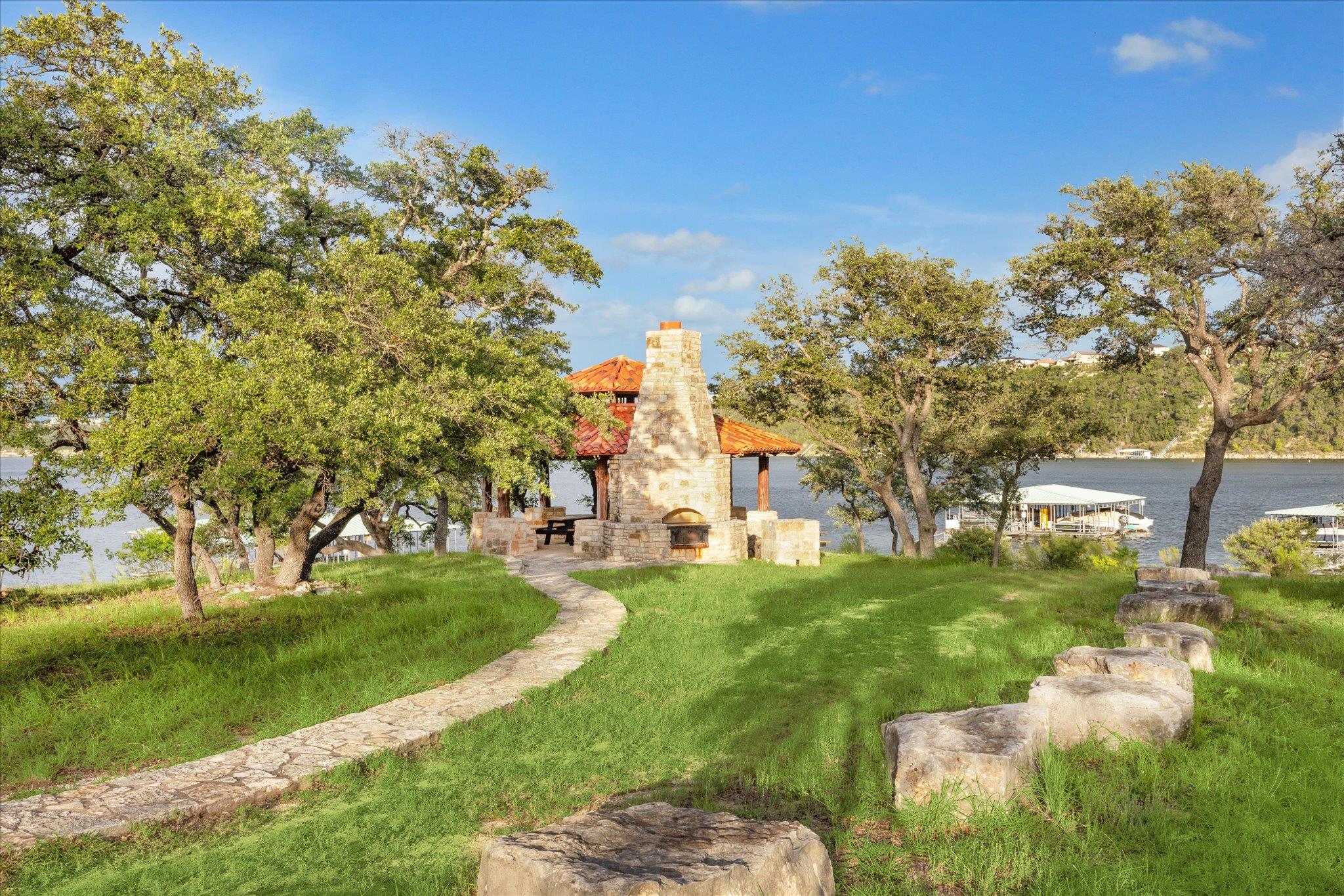 19586 Sandcastle Drive Spicewood TX 78669