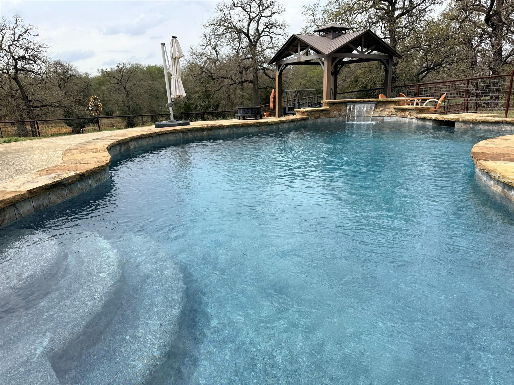 2628 County Road 316 Lexington TX 78947
