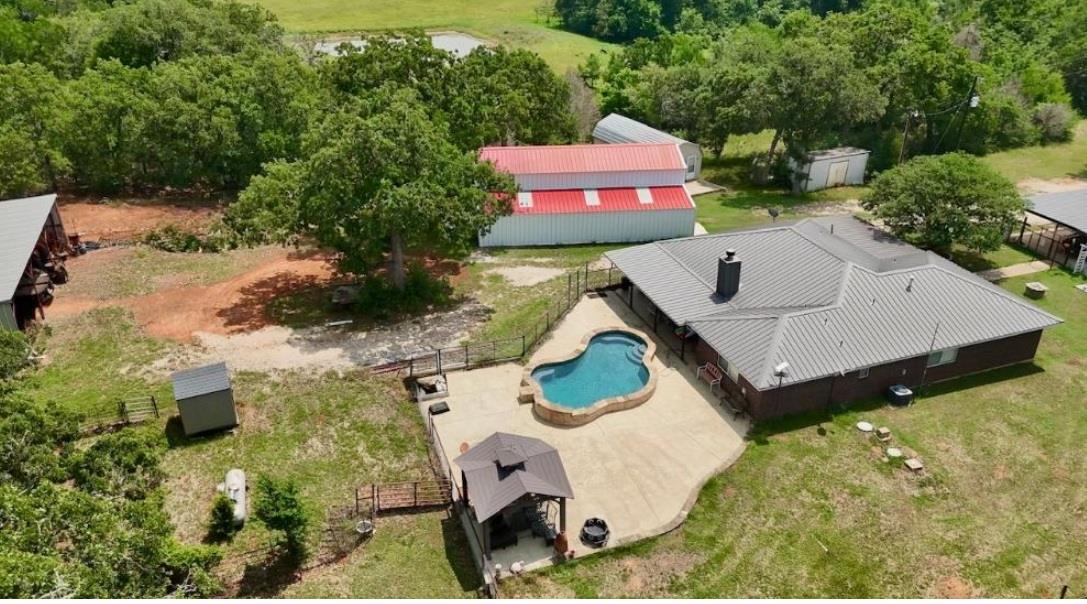 2628 County Road 316 Lexington TX 78947