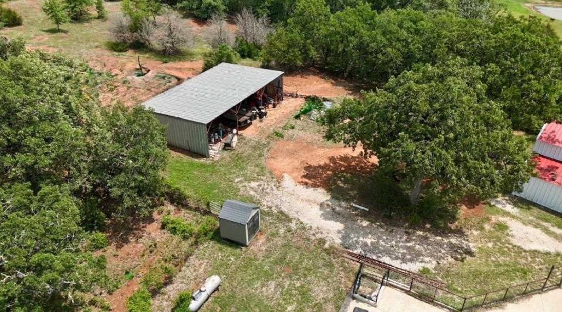 2628 County Road 316 Lexington TX 78947