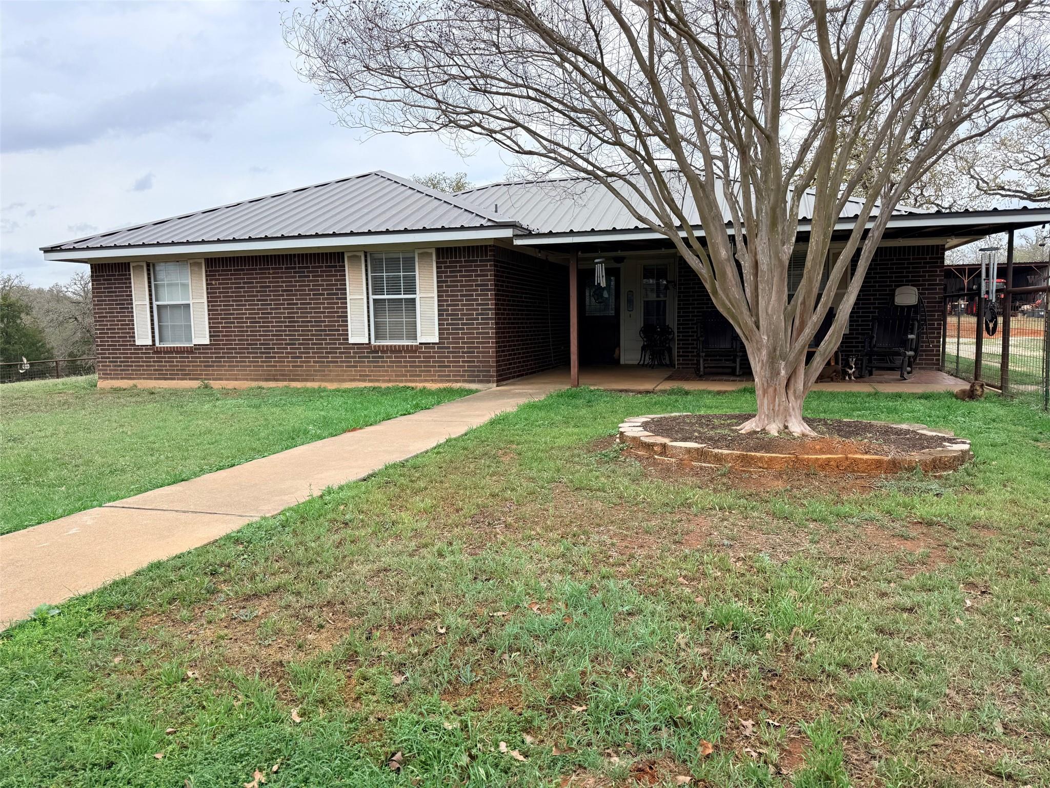 2628 County Road 316 Lexington TX 78947