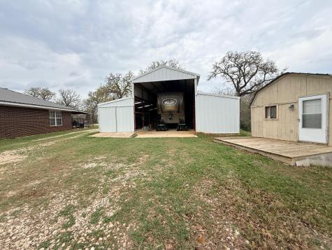 2628 County Road 316 Lexington TX 78947
