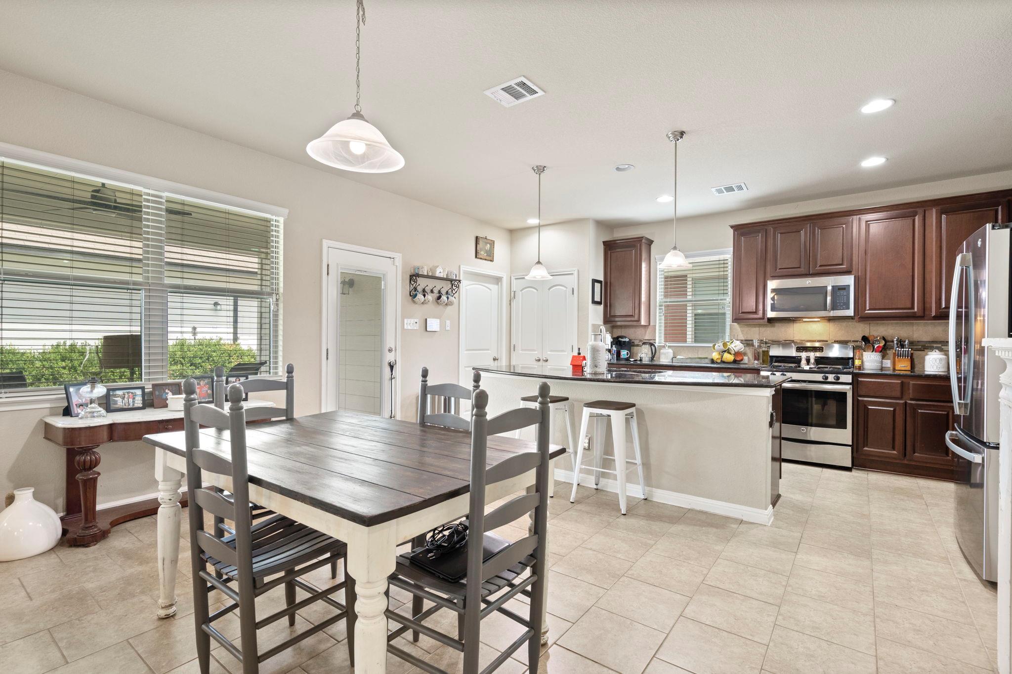 2037 Herzog Boulevard Kyle TX 78640