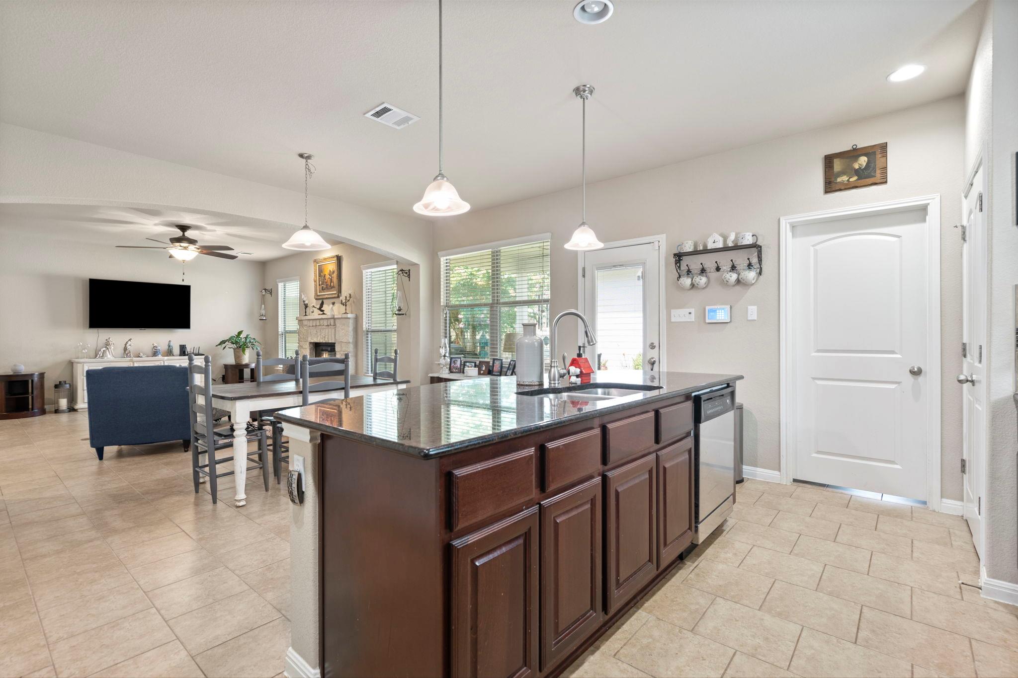 2037 Herzog Boulevard Kyle TX 78640