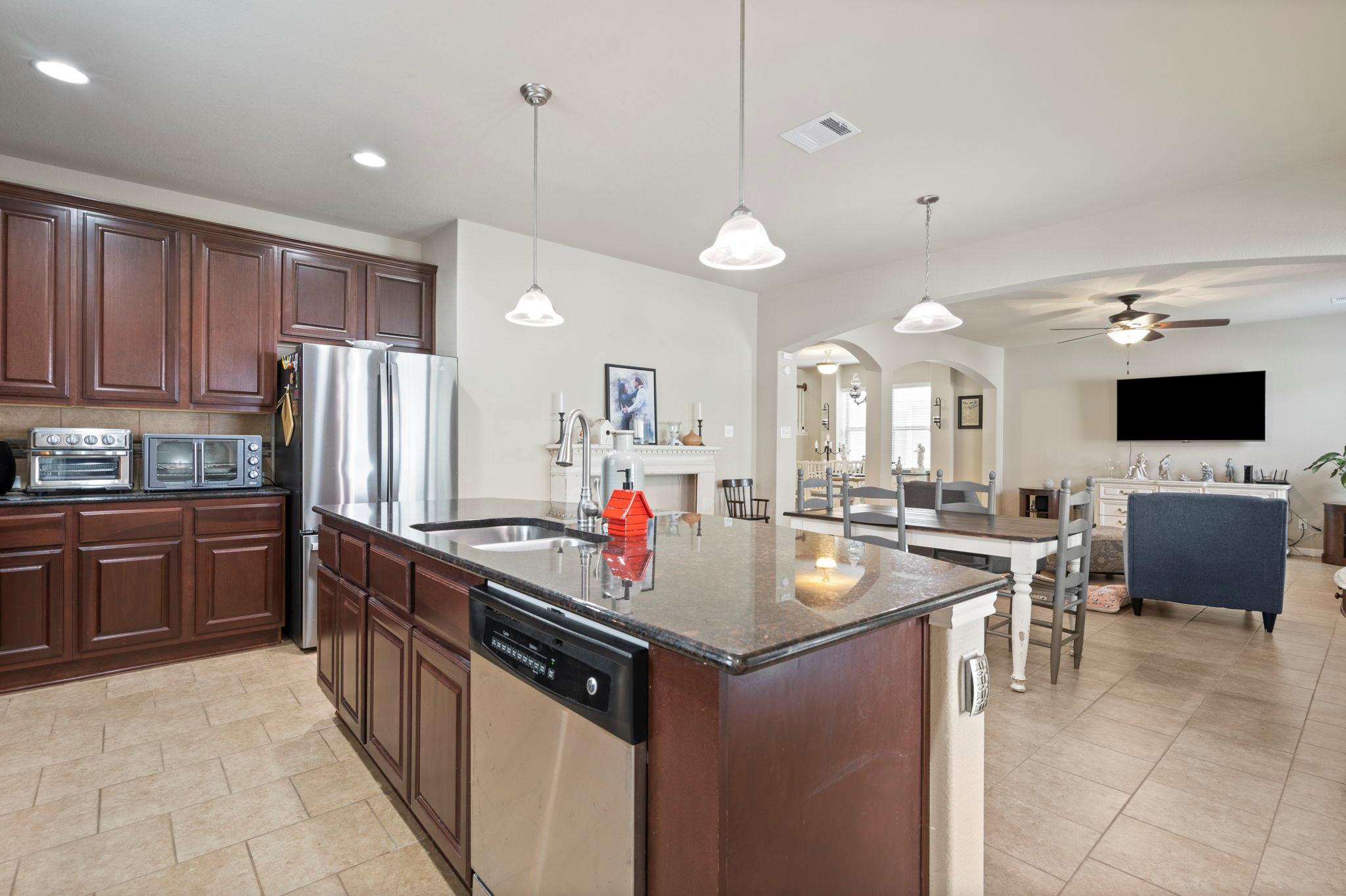 2037 Herzog Boulevard Kyle TX 78640
