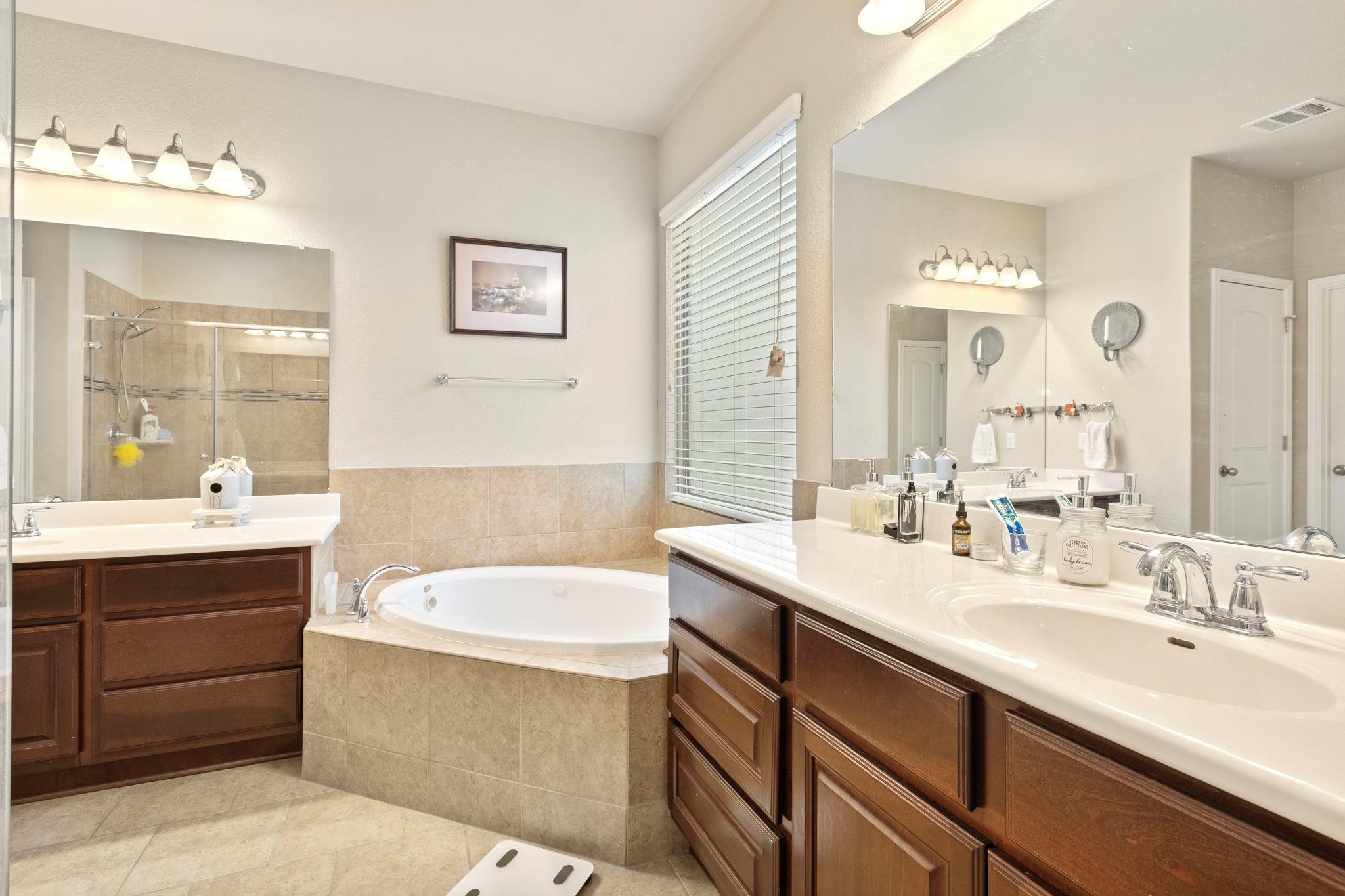 2037 Herzog Boulevard Kyle TX 78640