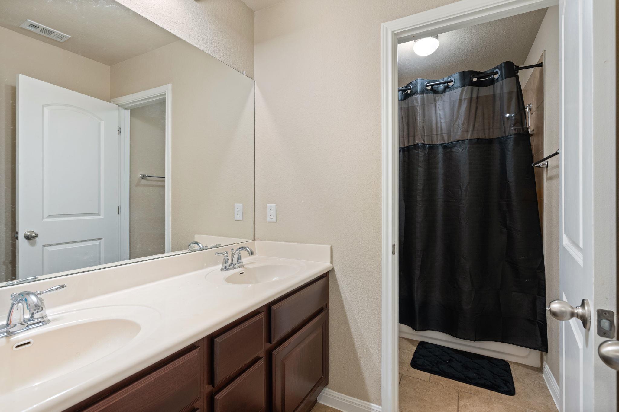 2037 Herzog Boulevard Kyle TX 78640