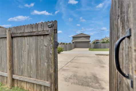107 Friendship Oak Drive San Marcos TX 78666