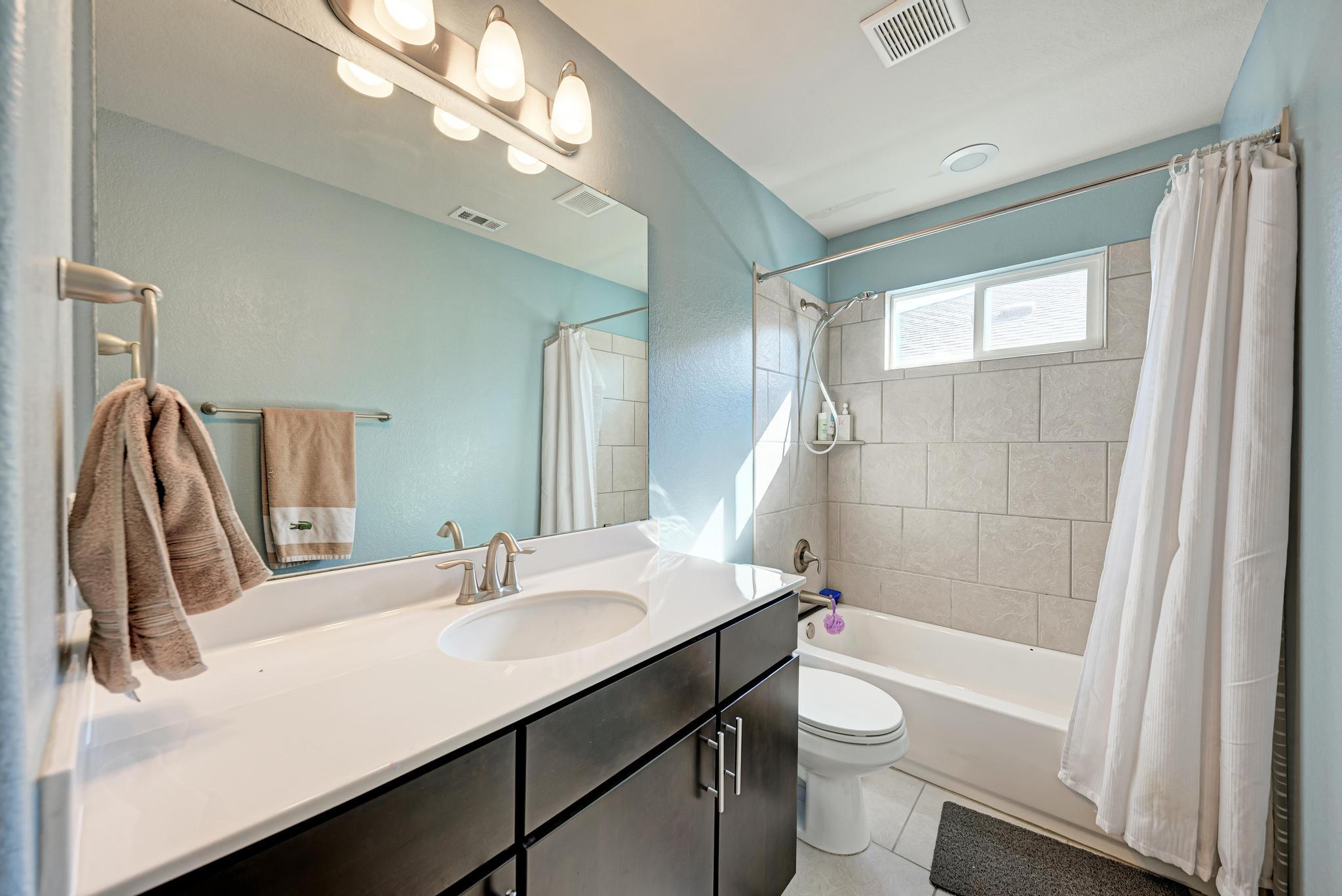 5305 Ingersoll Lane S Austin TX 78744