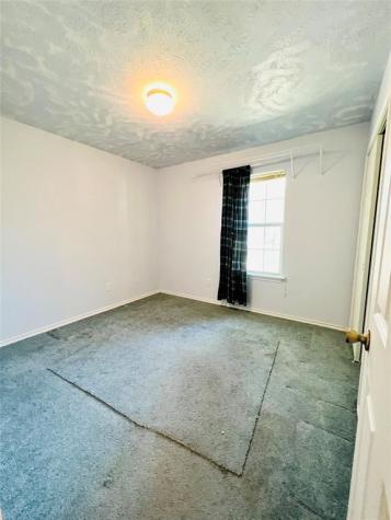 2105 W Gillis Avenue Cameron TX 76520