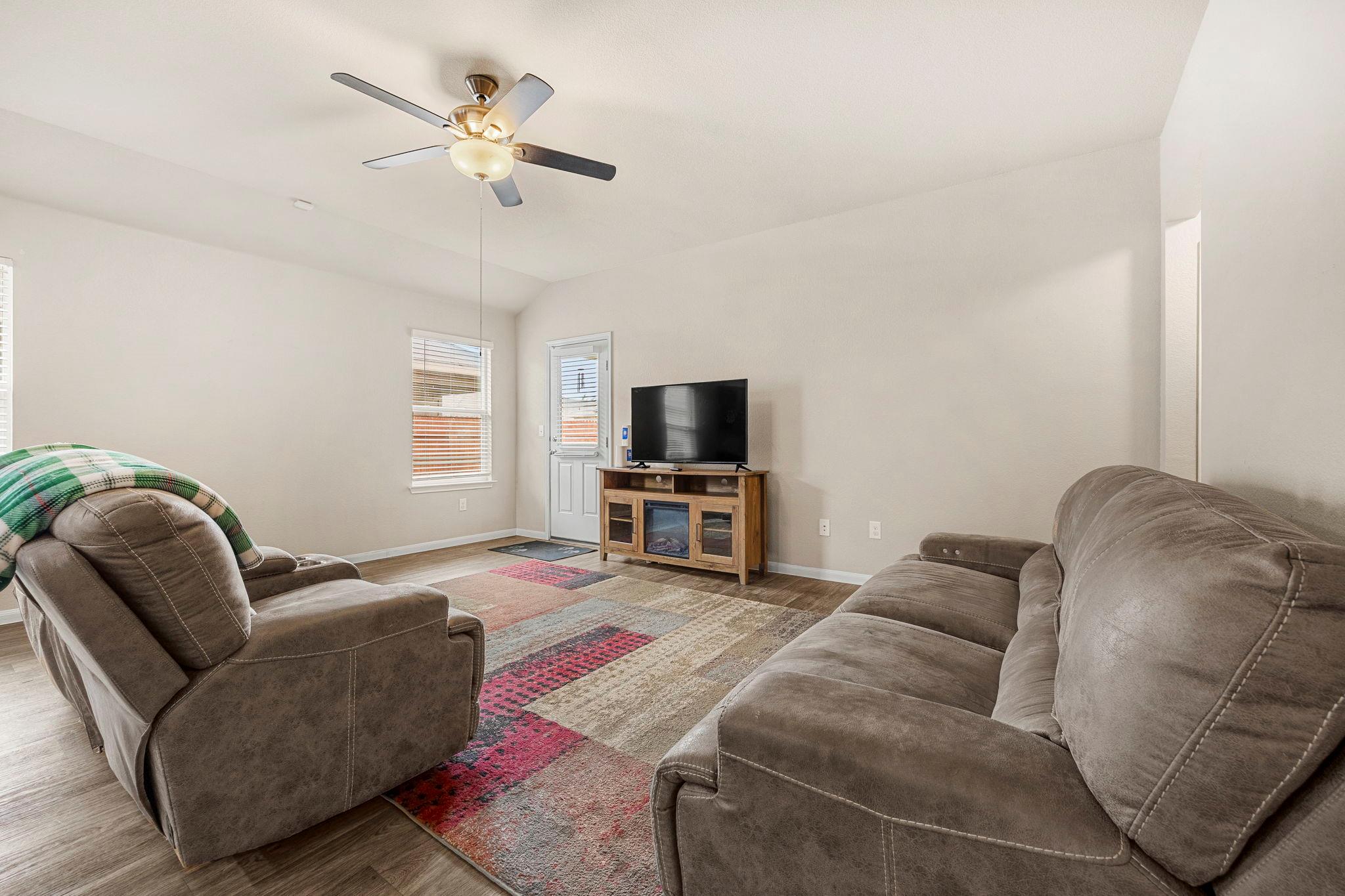 3308 Braun Way Austin TX 78725